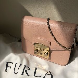 Furla metropolis crossbody